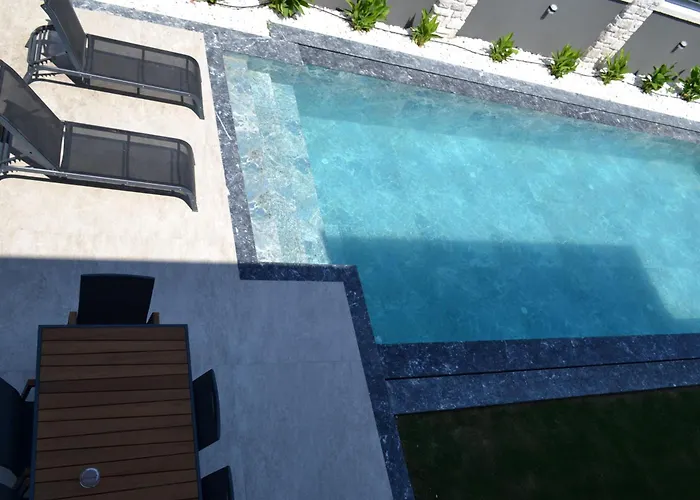 Boyalikta Sueper Lueks